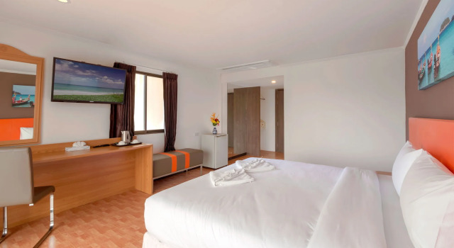 patong 7days hotel premium