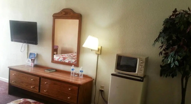 Четырёхместный номер Standard Royal Inn