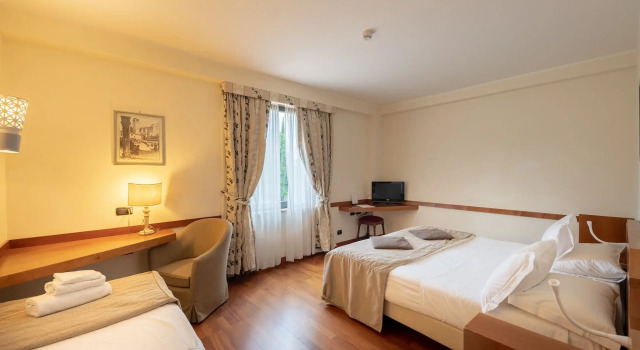 Hotel Valle di Assisi Spa & Golf, Buchen Sie Resort Business-Hotels in Assisi, 4* 5*