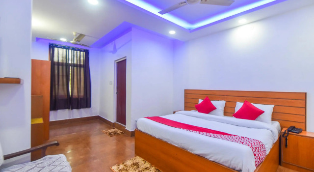 OYO 12846 Hotel Sunita, Book Hotel Jadrangal Himachal Pradesh