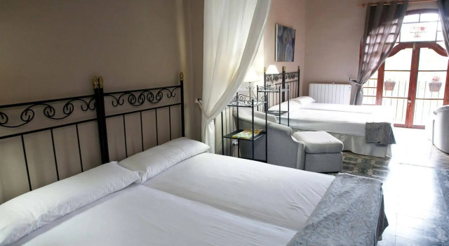 Jordi del Hostal, Prenota Hotel Hotel 3 stelle a Bergueda, 3*