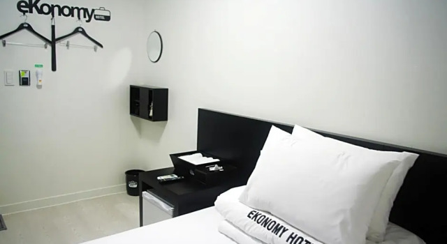 Двухместный номер Standard Ekonomy Hotel Nampo