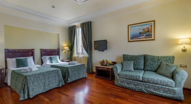 Трёхместный номер Hotel Panorama