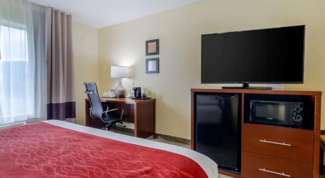 Люкс Comfort Inn & Suites Hillsville I-77