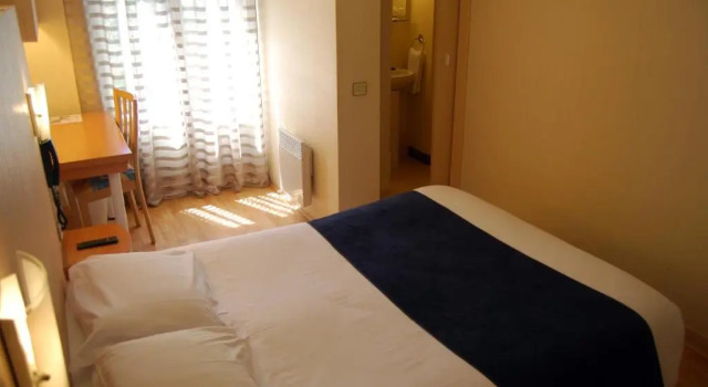 Номер Economy Le Bretagne - Hôtel