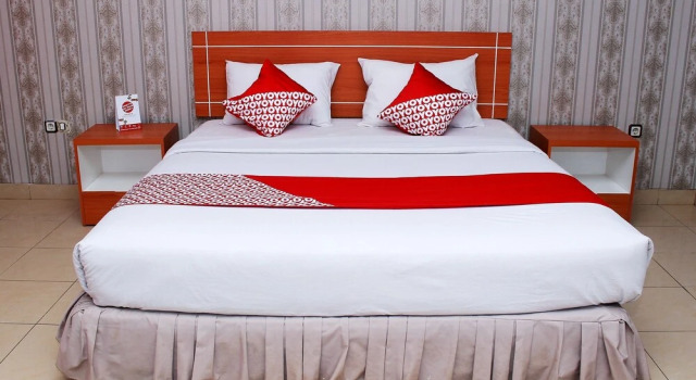 Raffles City, Book Hotel Hoteller i Bengkulu med pool, Swimmingpool