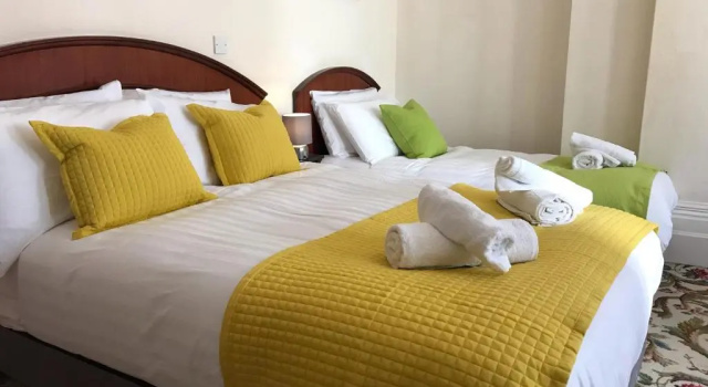 Трёхместный номер Standard Pearl & Pebbles Eastbourne