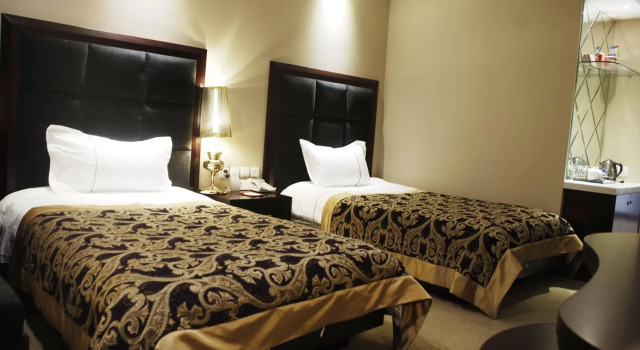 Yunnan Kingworld International Hotel, Rezerwuj Hotel Hotele w Kunming z parkingiem, Parking