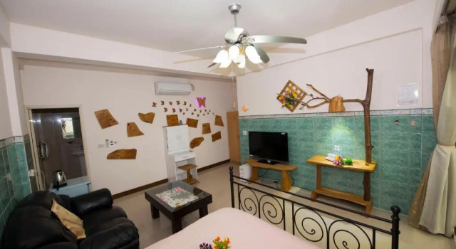 Двухместный номер Deluxe с балконом и с видом на море Ez Bay Homestay