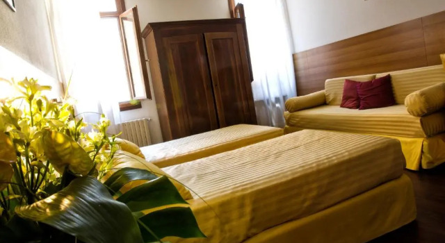 Трёхместный номер Standard Albergo Marin