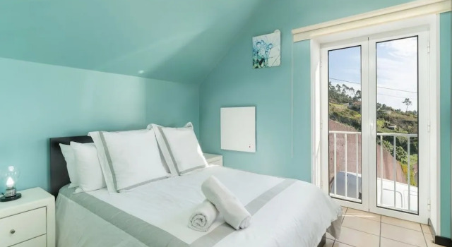 Top of the Cliff Villa, Забронировать Вилла Отели Фуншал с парковкой, рядом с Музей Квинта-дас-Крузес, Парковка