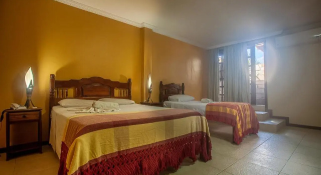 Трёхместный номер Deluxe с балконом Castelo Beach Hotel