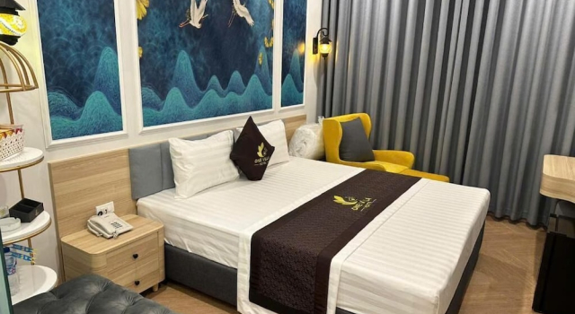 Двухместный номер Deluxe с балконом и с видом на город One Villa Hotel 5 Hà Nội