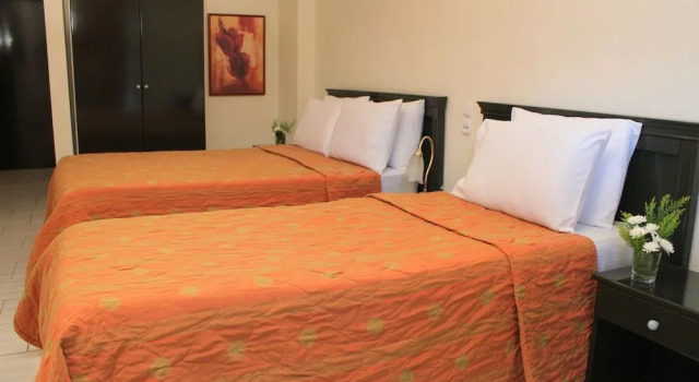 Трёхместный номер Standard с красивым видом из окна Famissi Eden Hotel