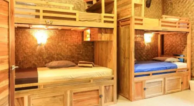 Sleepy Croc Hostel, Book Hostel Candi Dasa Karangasem