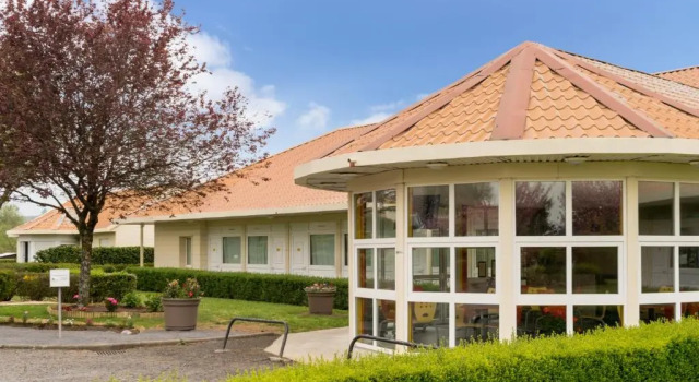 Трёхместный номер Standard The Originals Access Aéroport, Hôtel Aurillac