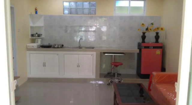 Коттедж Kathu Waterfall Bungalow
