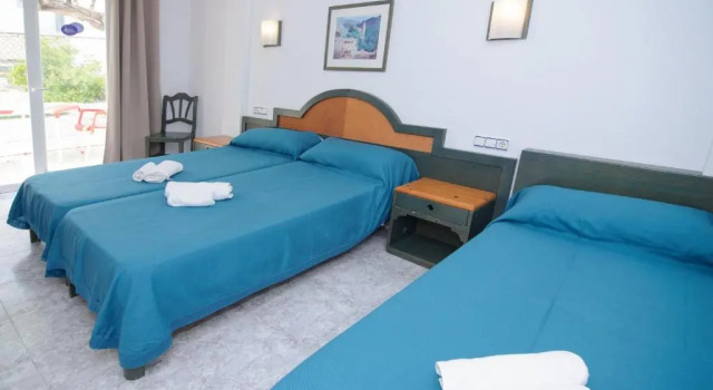 Трёхместный номер Standard Hostal Rosalia