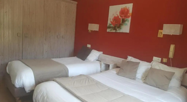 Трёхместный номер Standard Hôtel LEscale Blanche