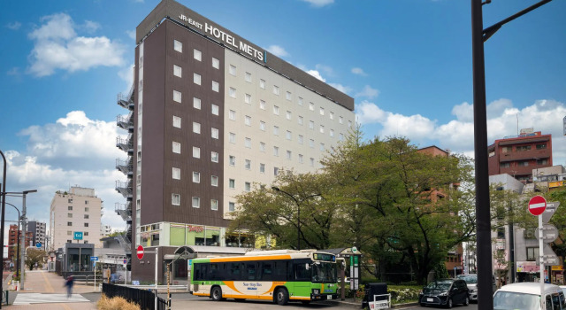 Кровать в общем номере (женский номер) JR-East Hotel Mets Komagome