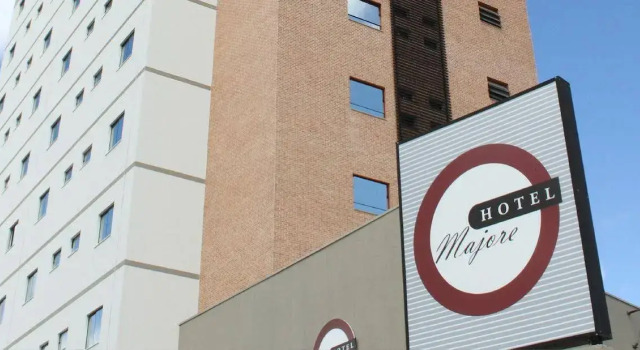 Majore Hotel, Забронировать Отель Отели Пиндамоньянгаба с завтраком, Завтраки