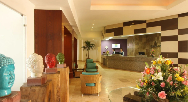 Pacific Palace Beach Tower Hotel, Varaa Hotelli Liikematkailuhotellit kohteessa Mazatlán, 4* 5*