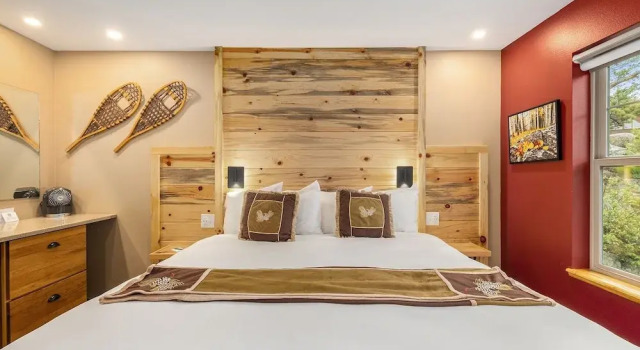 Solitude Fern Lake 202 - Estes Park 1 Bedroom Studio by RedAwning