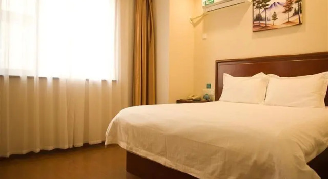 Номер Standard GreenTree Inn ZiBo LiuQuan Road Wal-Mart Square Express Hotel