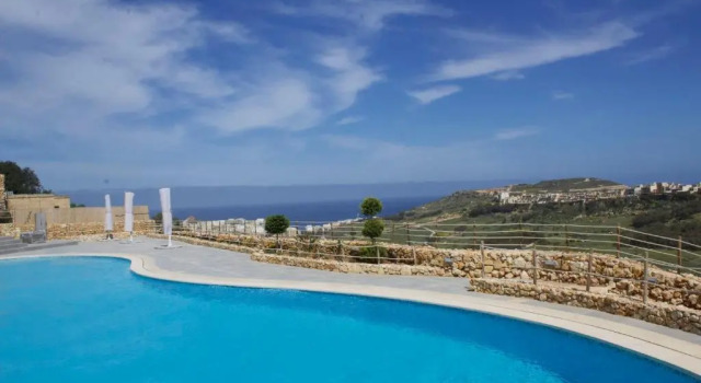 Апартаменты Stunning Apartment With Pool-hosted by Sweetstay
