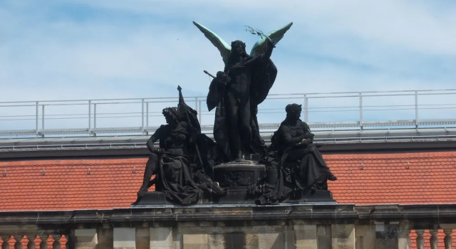Historisches Bürgerhaus Dresden -Kulturstiftung, Book Hotel Altstadt 