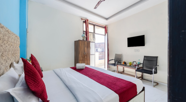 Hotel M C Residence, Забронировать Отель Нью-Дели Национальный столичный округ Дели