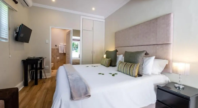Номер Standard с балконом 3 On Camps Bay