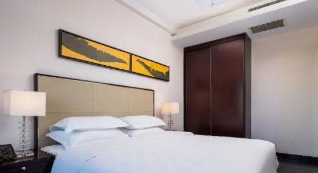 Люкс Comfort International Hotel