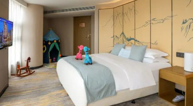 Семейный тент Golden Eagle Hotel