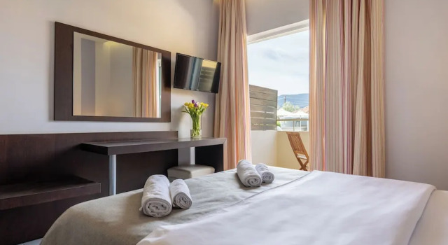Номер Standard с балконом и с видом на бассейн Agrilia Hotel Adults Only