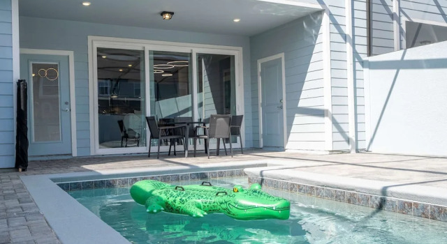 Апартаменты Luxury Private Pool Themed Rooms Close to Disney 1282