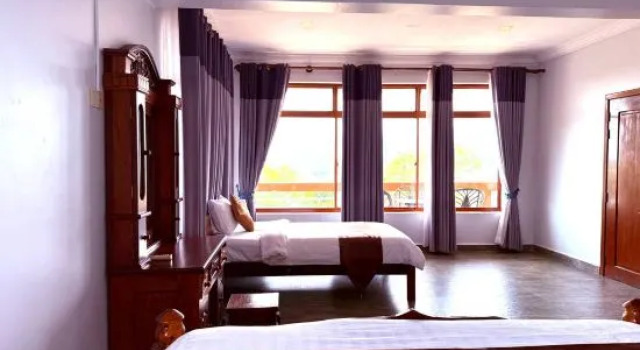 Семейный люкс Deluxe The Moon Kampot Boutique
