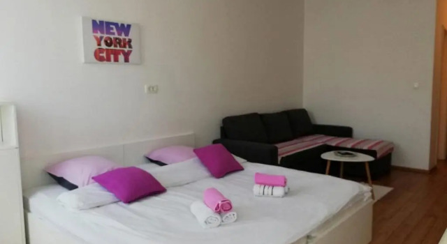 Апартаменты с балконом Apartment Megi
