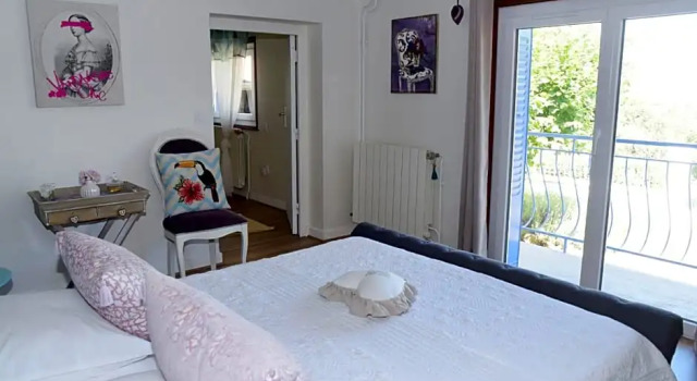 Les Bessonnes, Reservar Hotel Saint-Georges-Haute-Ville Auvérnia