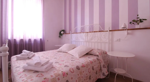 B&B La Rocca, Boek Bed and Breakfast Hotels in Lazio met parkeren, Parkeren