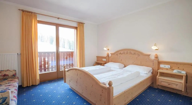Двухместный номер Standard с балконом Hotel Jú Furcia
