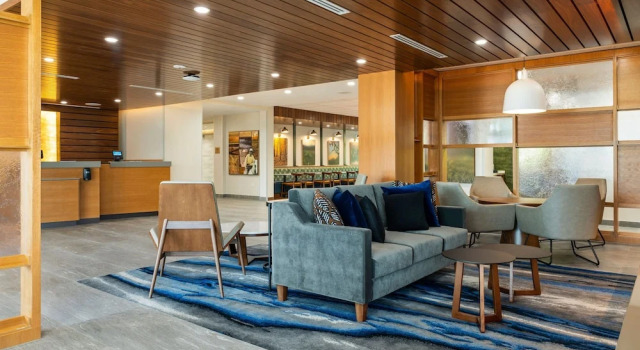 Fairfield Inn & Suites by Marriott North Bay, Rezervovat Hotel North Bay 