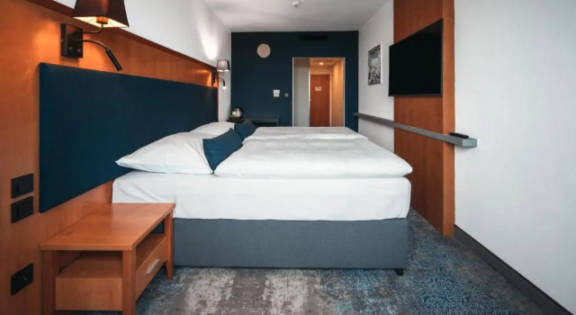 Klasický Dvoulůžkový s manželskou postelí pokoj Orea Hotel Pyramida