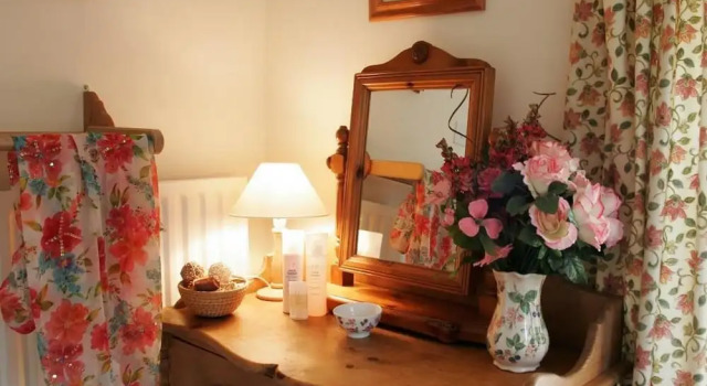 Vintage Holiday Home at Clappersgate District With Fireplace, Забронировать Отель Отели Англии 3 звезды, 3*