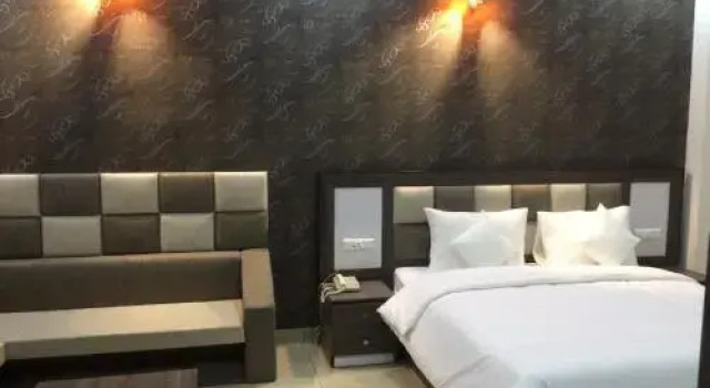 The Galaxy Resort Bahadurgarh, Book Ferieresort Resorthoteller i Haryana, Ferieresort