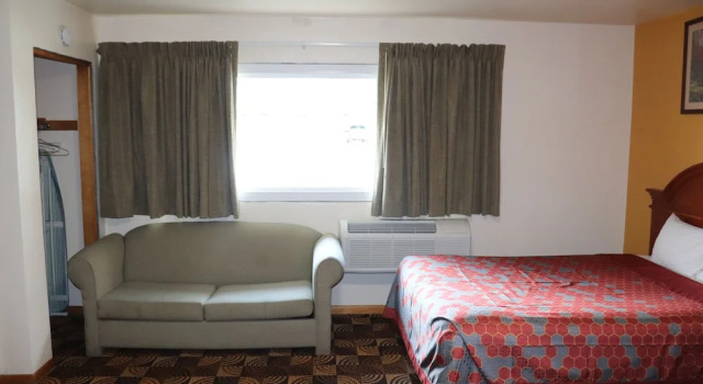 Четырёхместный номер Standard с балконом Best Nights Inn - Sparta