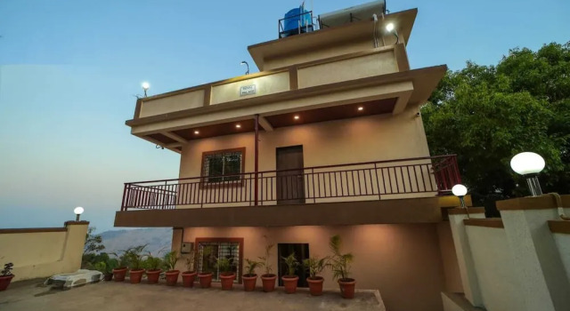 Royal Palace Panchgani, Réserver Hôtel Hôtels à Maharashtra avec piscine, Piscine