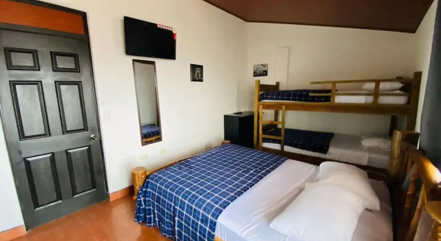 Hostal 17-52, Buchen Sie Hotel Zona 13 Guatemala-Stadt