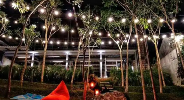 Villa Tibra, Foglalás Villa Parompong West Java