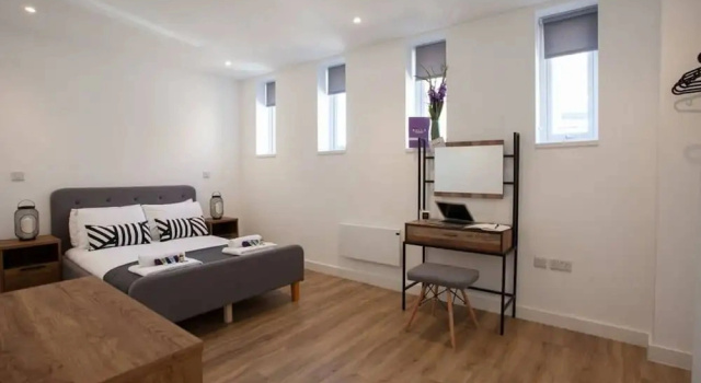 Коттедж Modern, Stylish 1BR Apartment Nearby AO Arena